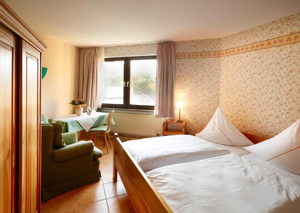 Hotel Haus Kylltal Zendscheid Bilik gambar